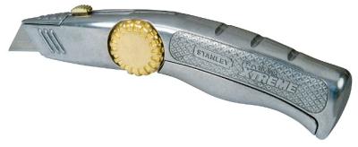 Нож "FatMax® Xtreme™" с выдвижным лезвием .