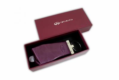 Брелок (кожаный чехол) для ключей с логотипом Infiniti .